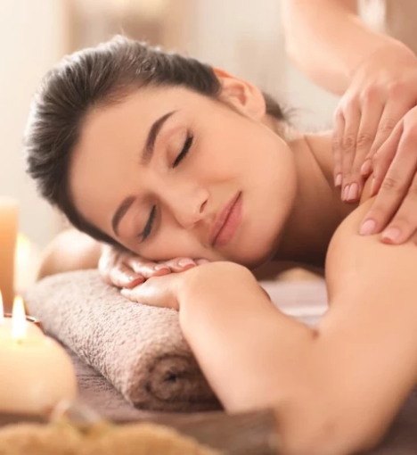صورة مساج ظهر استرخائي – 45 دقيقة